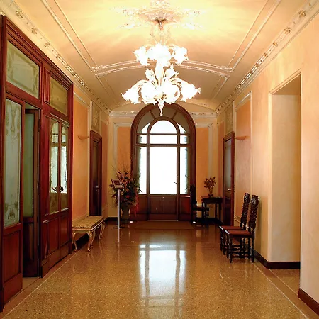 Corte Della Vittoria アパートホテル 4*