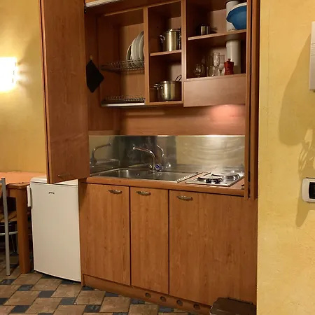 アパートホテル Corte Della Vittoria 4*